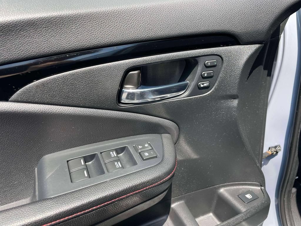 Certified 2023 Honda Ridgeline Black Edition image 14