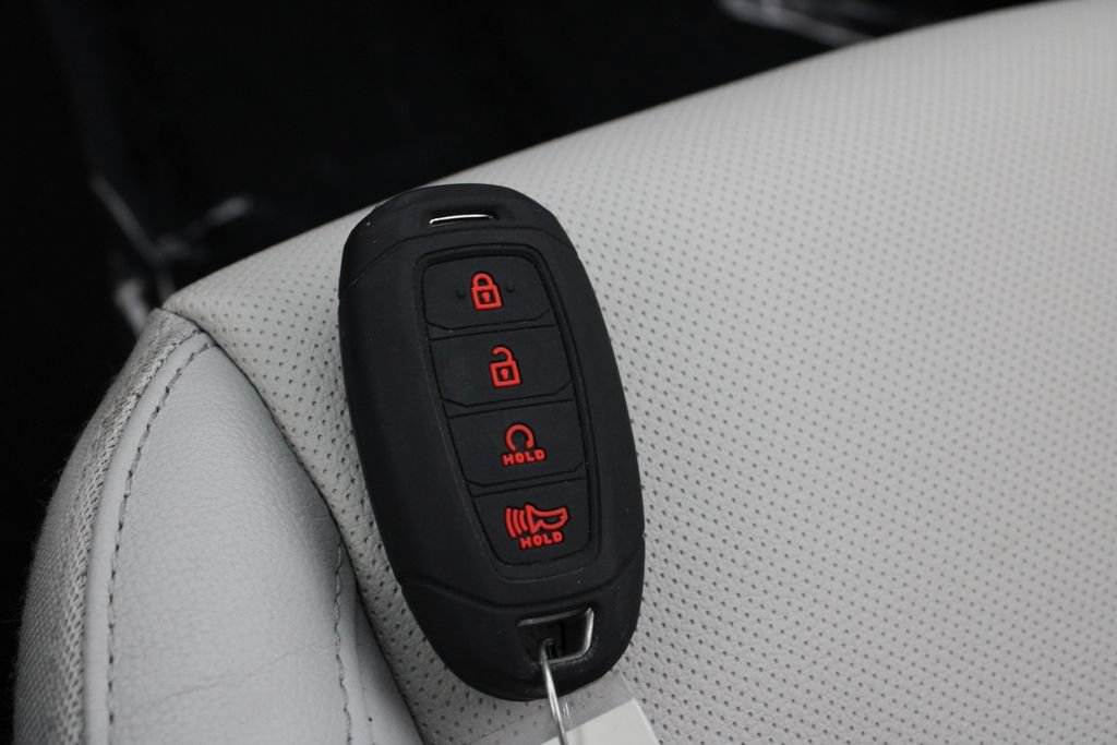 Certified 2022 Hyundai Kona Limited FWD image 32
