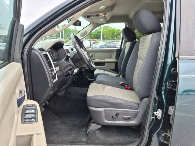 Used 2011 RAM 1500 Classic SLT w/ Luxury Group AWD/4WD image 16