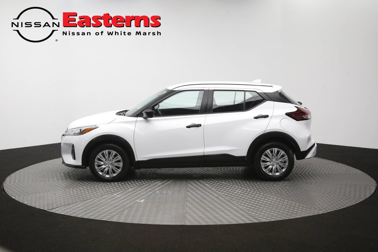 Used 2023 Nissan Kicks S FWD image 62