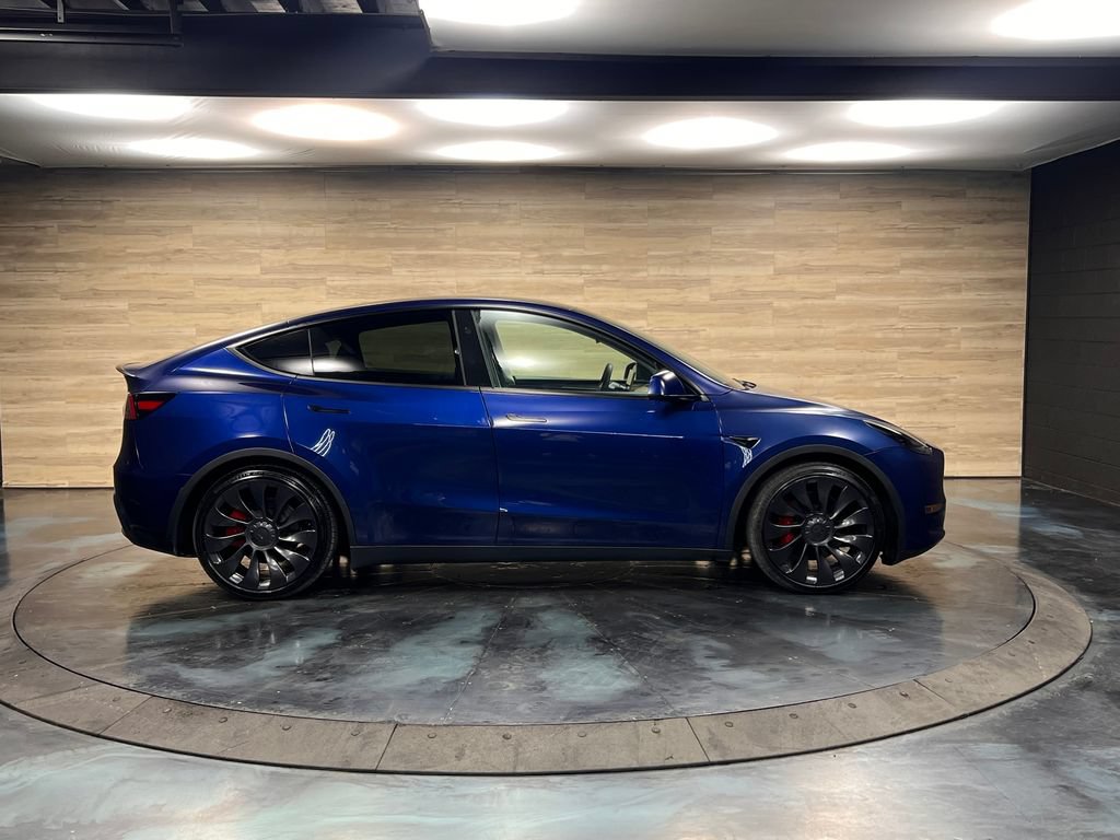 Used 2023 Tesla Model Y Performance AWD/4WD image 14