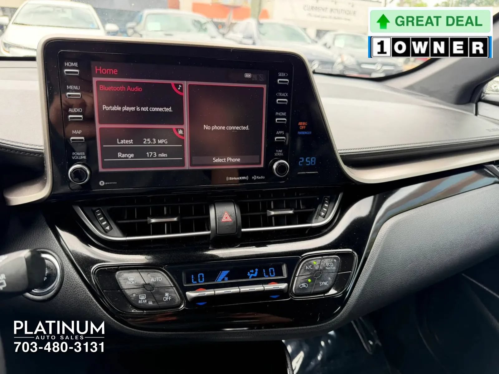 Used 2019 Toyota C-HR XLE FWD image 11