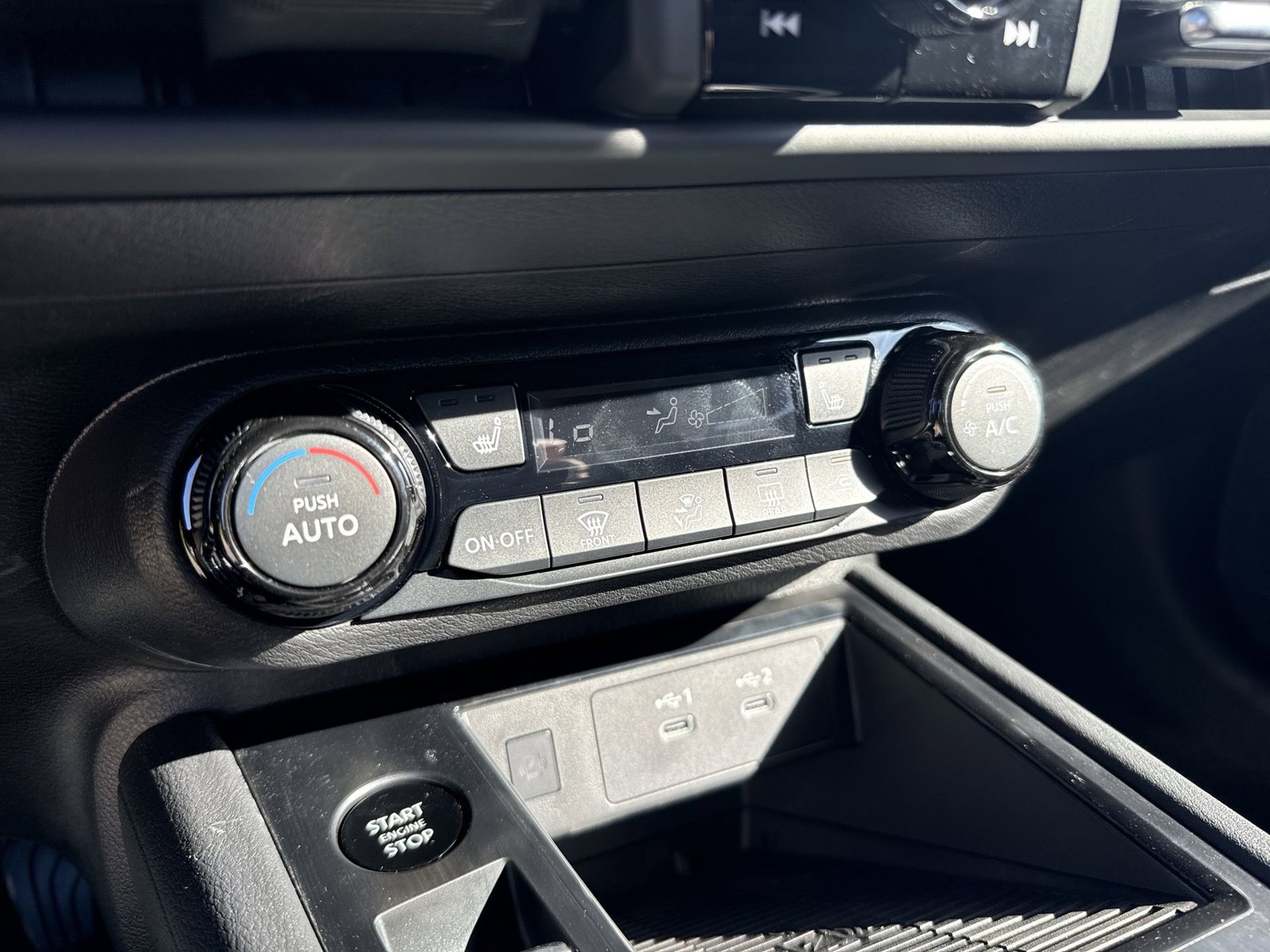 New 2027 Nissan Kicks SV AWD/4WD image 24