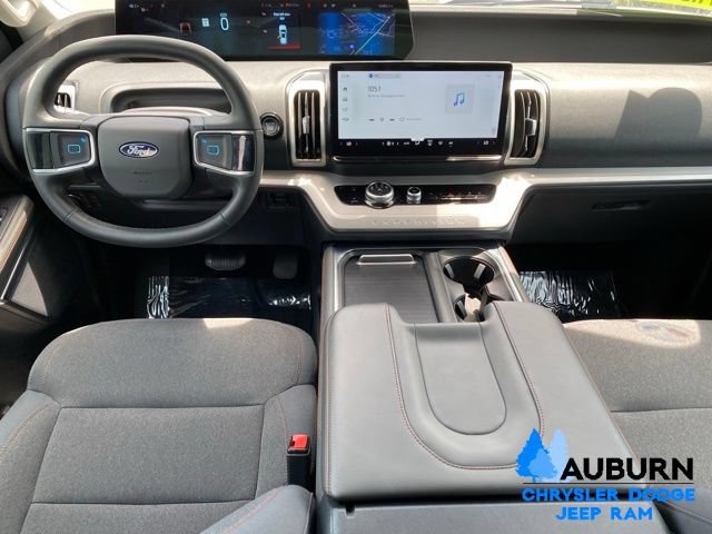 Used 2025 Ford Expedition Max Active AWD/4WD image 34