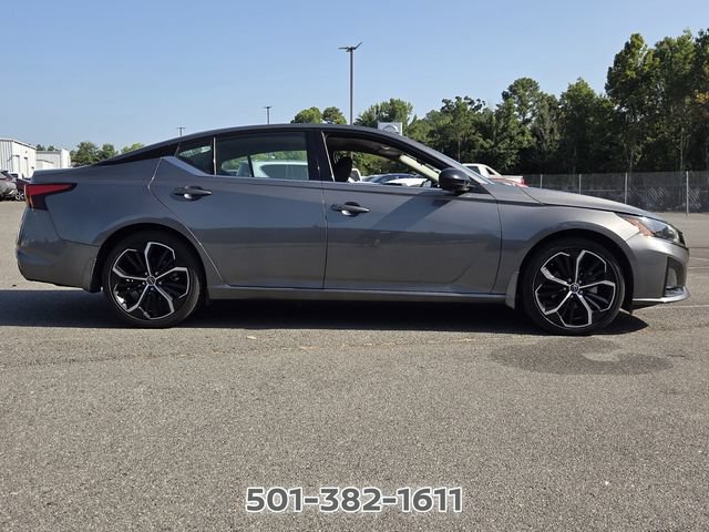 Used 2024 Nissan Altima 2.5 SR FWD image 6