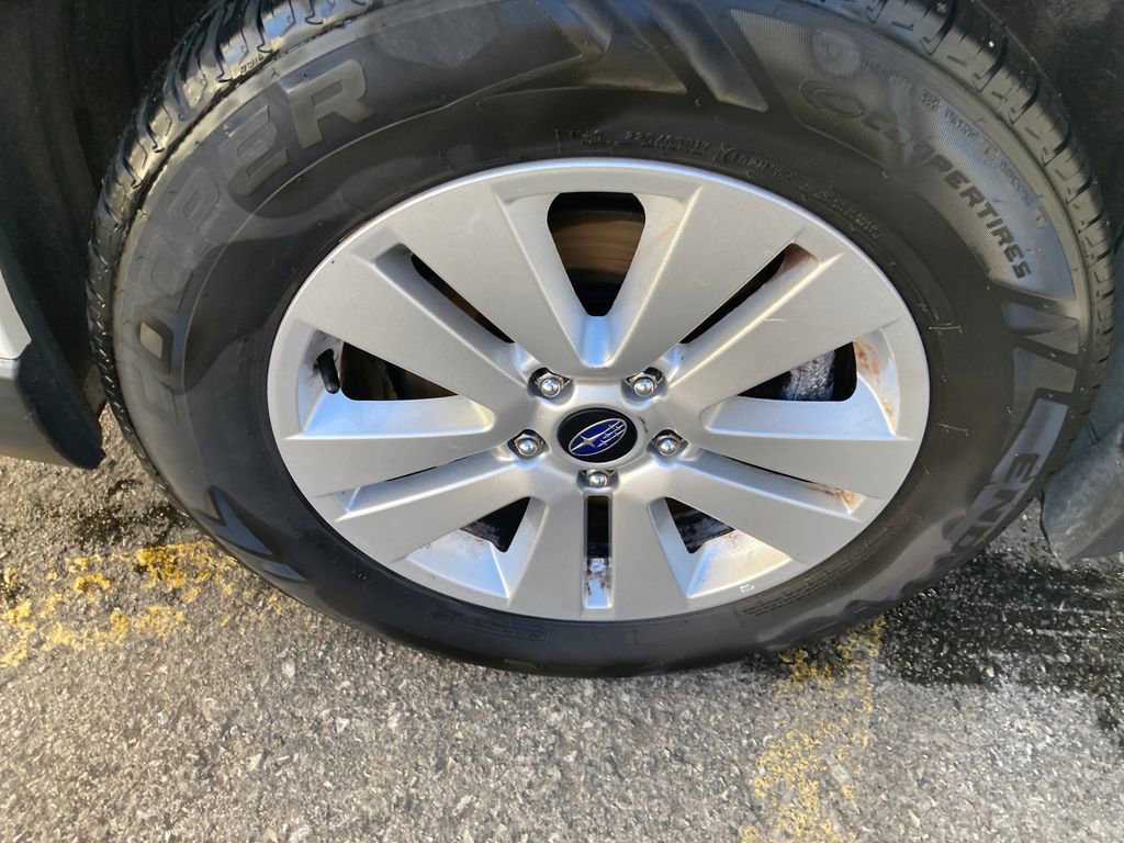 Used 2017 Subaru Outback 2.5i Premium image 31