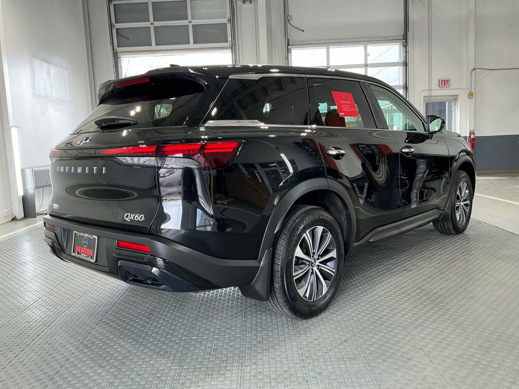Used 2025 INFINITI QX60 Pure image 24