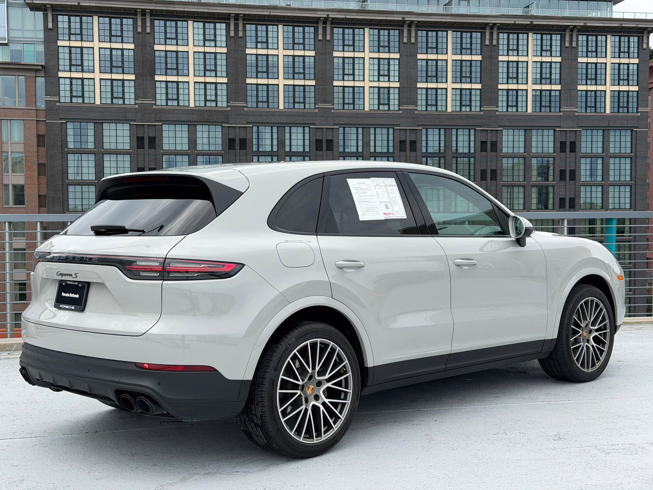 Certified 2023 Porsche Cayenne S AWD/4WD image 7