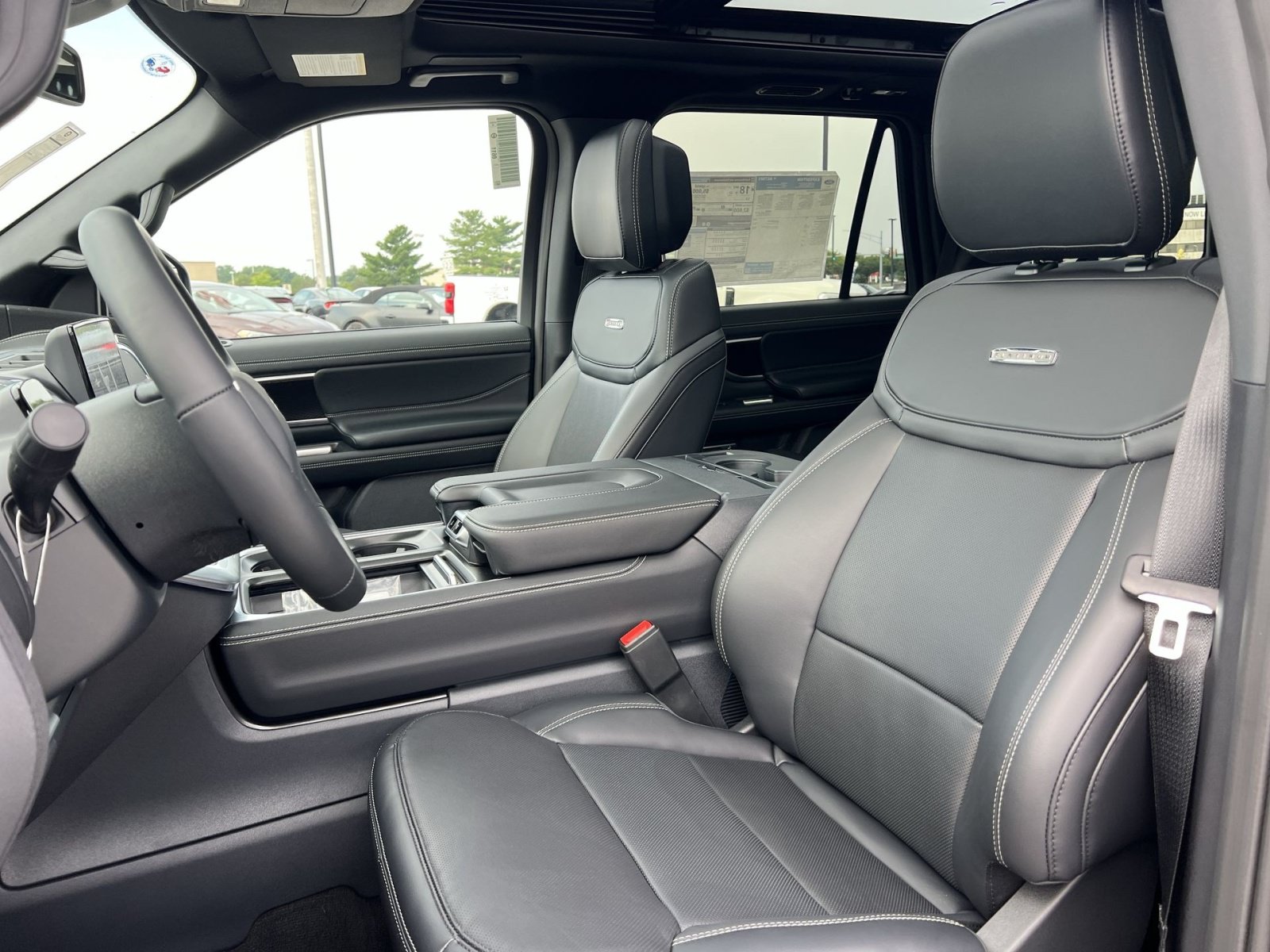New 2027 Ford Expedition Platinum w/ Stealth Appearance Package AWD/4WD image 13