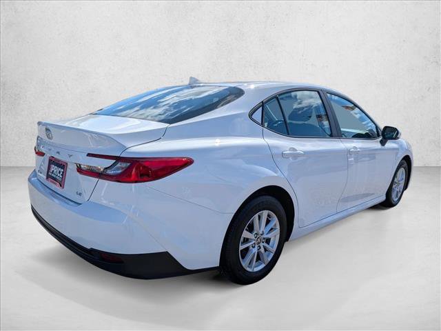 Used 2025 Toyota Camry LE image 5
