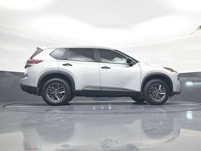 Certified 2025 Nissan Rogue S FWD image 22