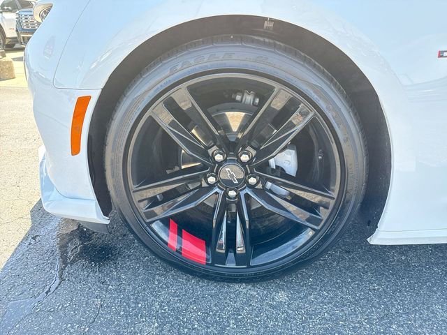 Used 2022 Chevrolet Camaro LT w/ Redline Edition RWD image 10