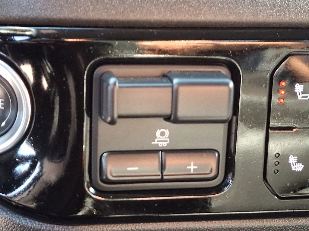 Used 2025 GMC Sierra 1500 SLT image 23