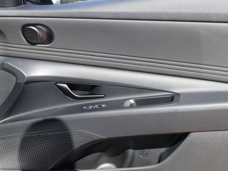 New 2026 Hyundai Elantra Sport image 13
