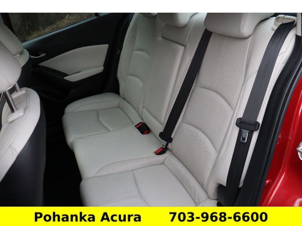 Used 2018 MAZDA MAZDA3 Grand Touring w/ Premium Equipment Package image 28