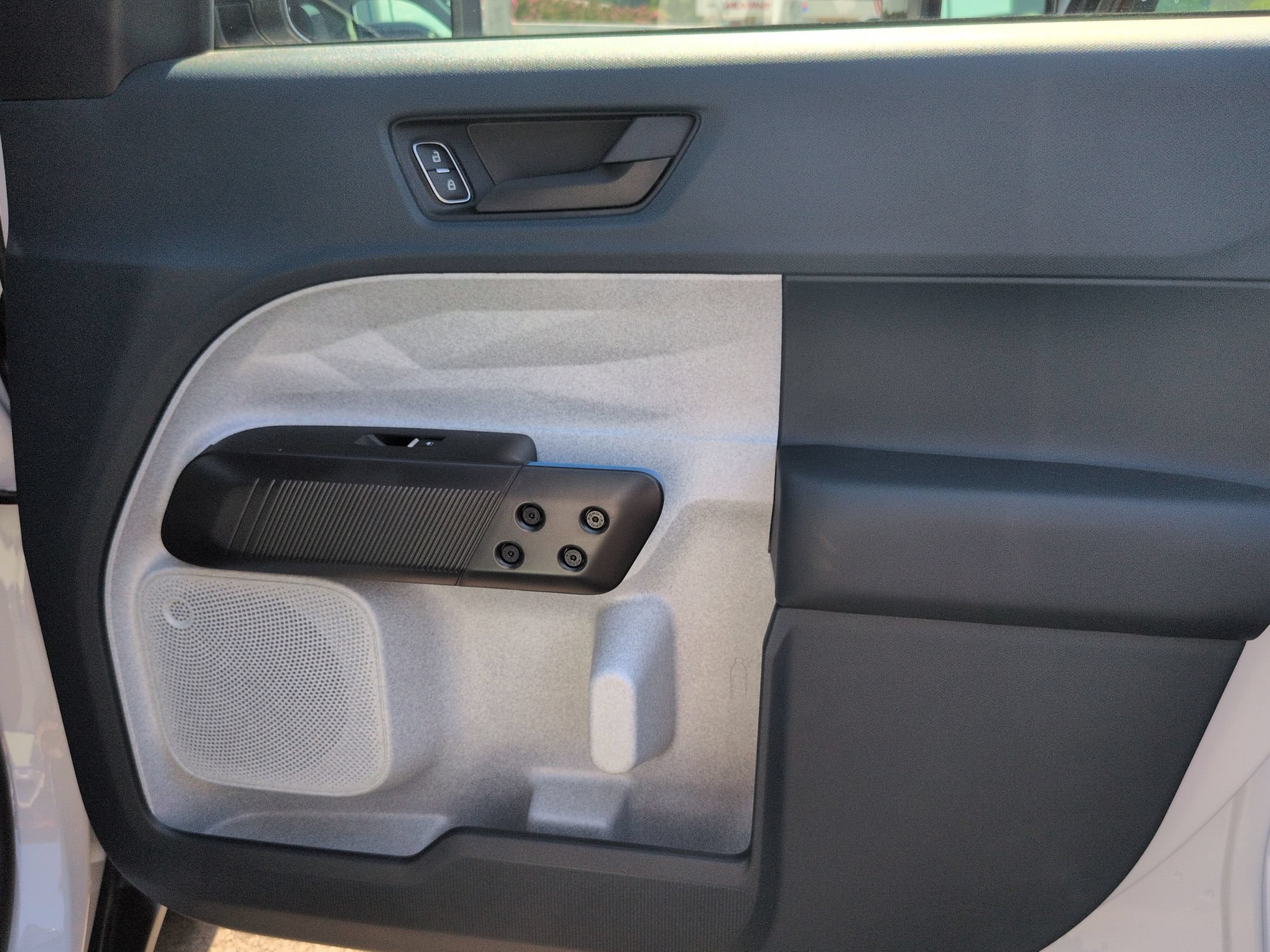 New 2026 Ford Maverick XLT w/ XLT Luxury Package FWD image 33