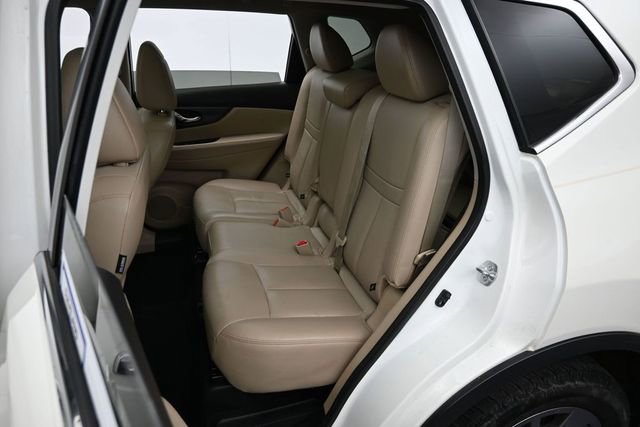 Used 2016 Nissan Rogue SL w/ SL Premium Package FWD image 26