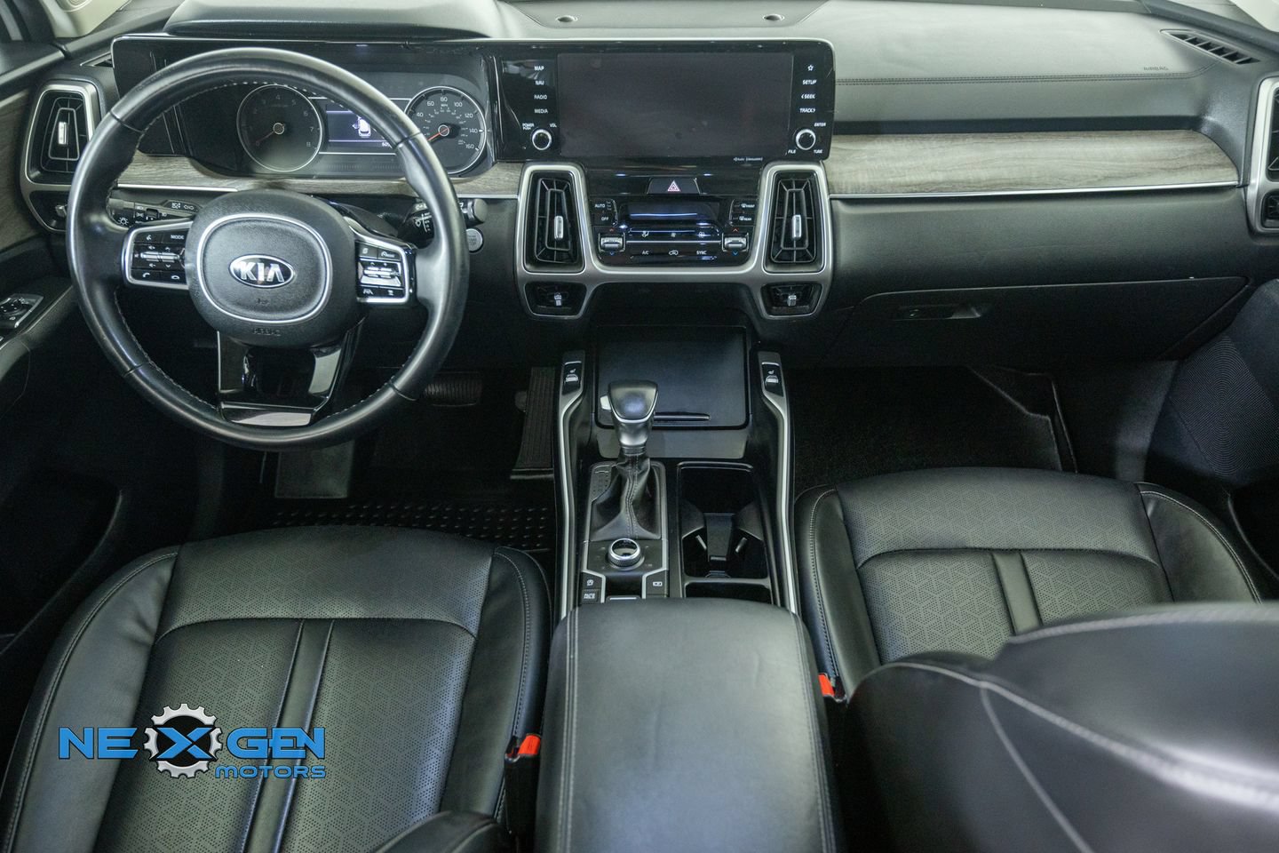 Used 2021 Kia Sorento EX w/ EX AWD X-Line Package image 32