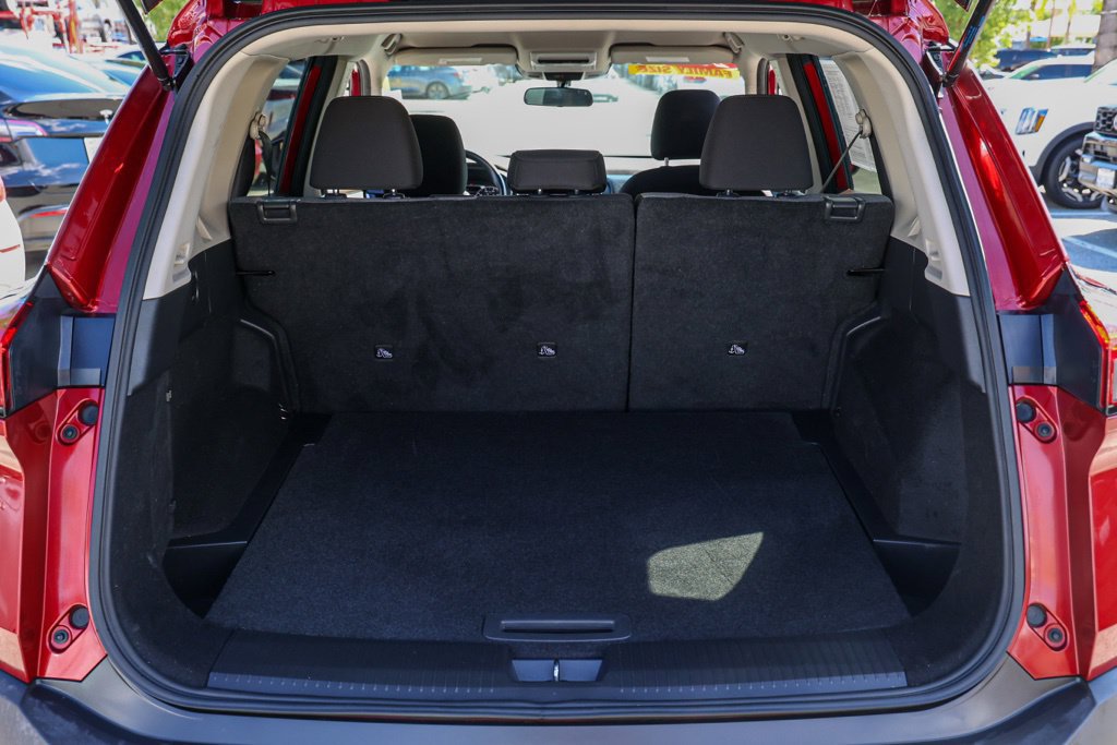 Used 2021 Nissan Rogue S FWD image 17