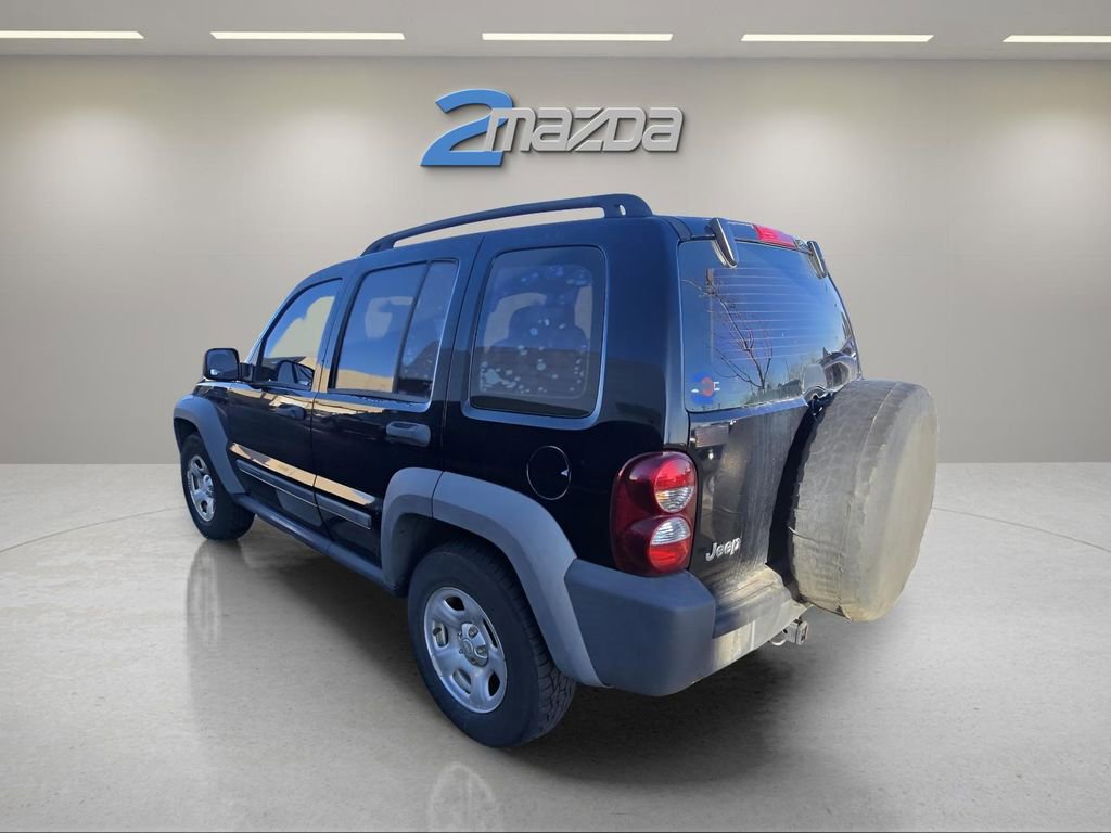 Used 2007 Jeep Liberty Sport image 3