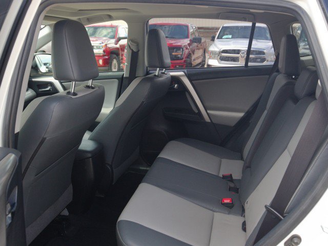 Used 2015 Toyota RAV4 Limited AWD/4WD image 28