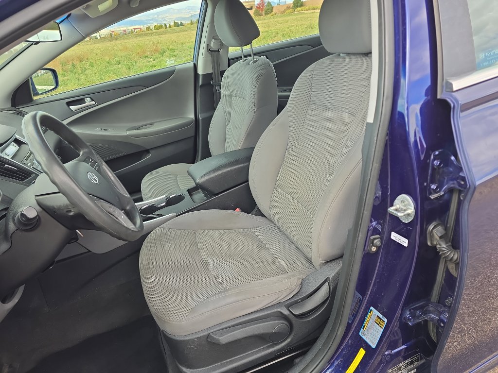 Used 2011 Hyundai Sonata GLS image 12