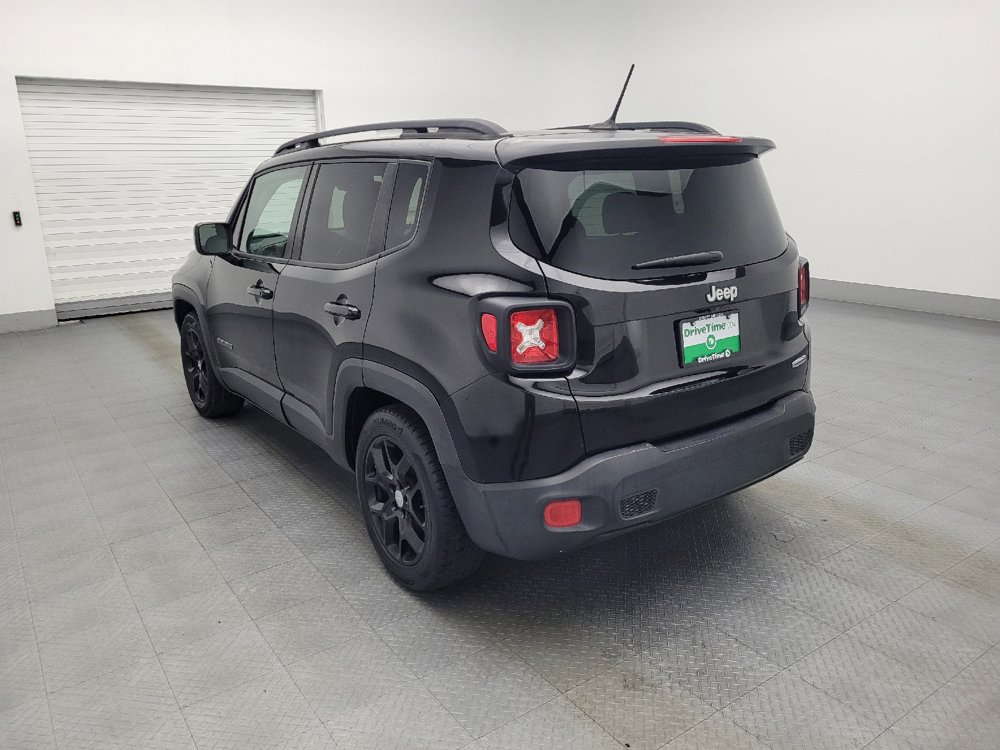 Used 2015 Jeep Renegade Latitude FWD image 5