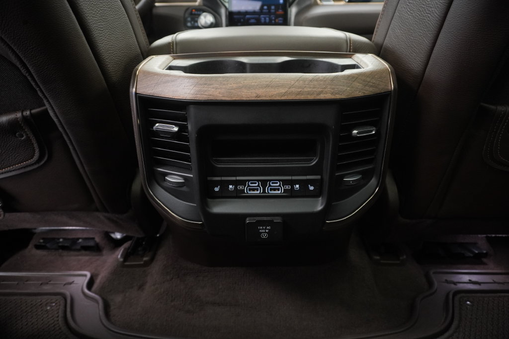 Used 2025 RAM 1500 Limited AWD/4WD image 29
