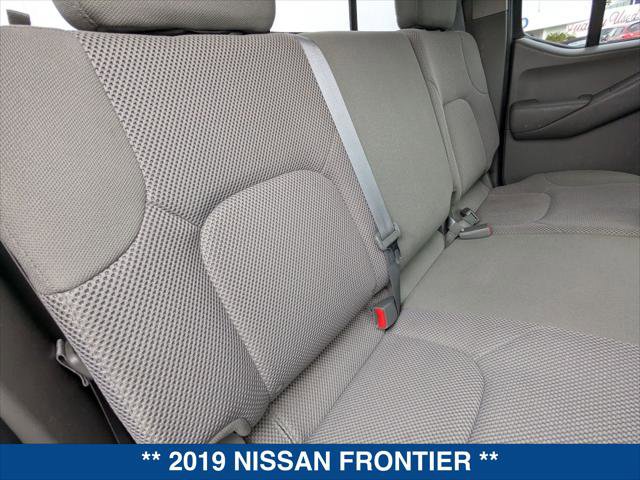 Used 2019 Nissan Frontier SV image 22