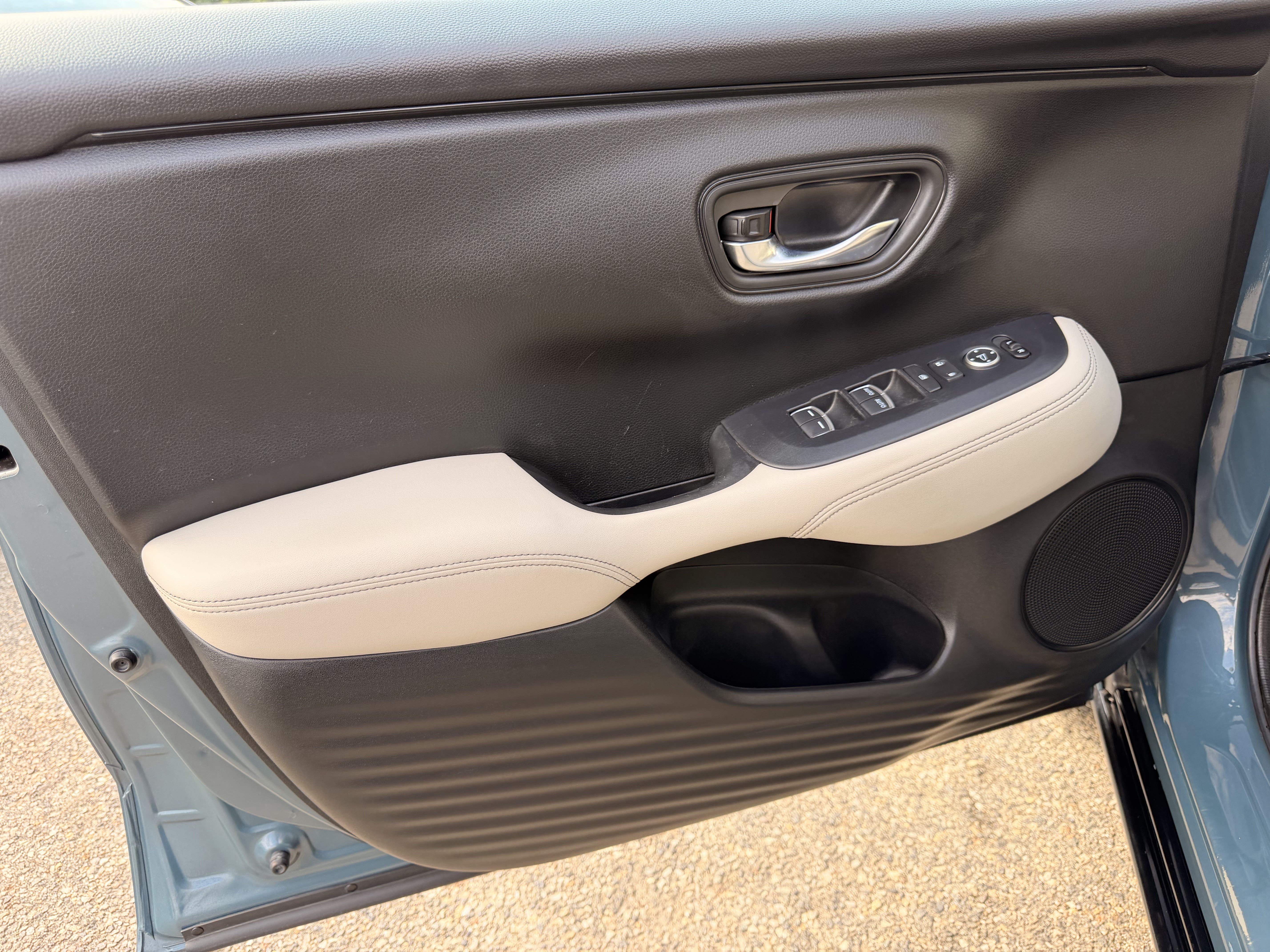 Certified 2024 Honda HR-V EX-L image 11