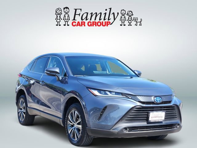 Certified 2024 Toyota Venza LE video 2