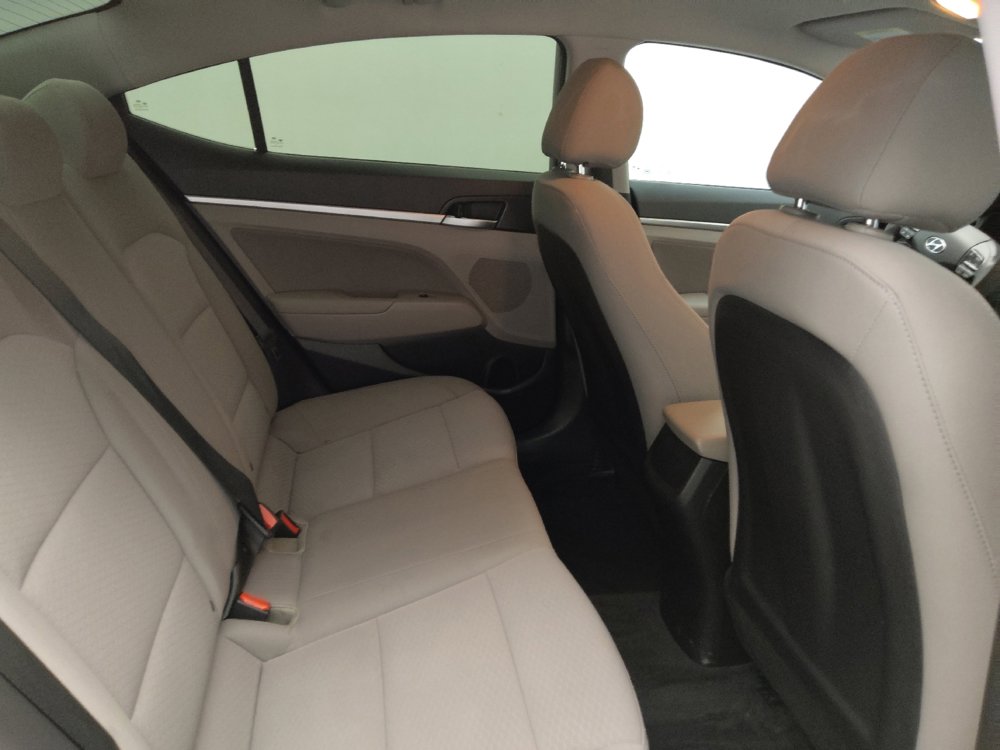 Used 2019 Hyundai Elantra SEL image 19