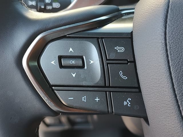 Used 2024 Lexus LX 600 4WD w/ Luxury Package image 21