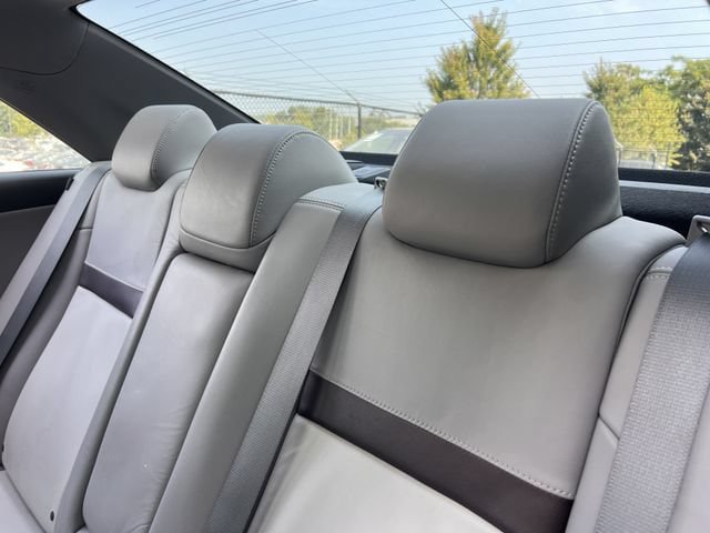 Used 2012 Toyota Camry XLE w/ Leather Pkg FWD image 19