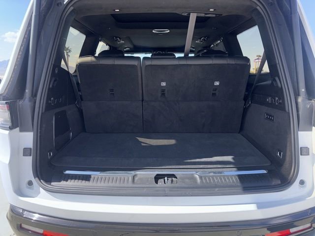 Used 2024 Jeep Grand Wagoneer Series III w/ Quick Order Packagew 28T image 5