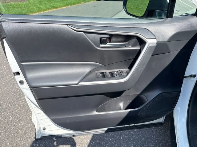 Certified 2023 Toyota RAV4 AWD Hybrid image 28