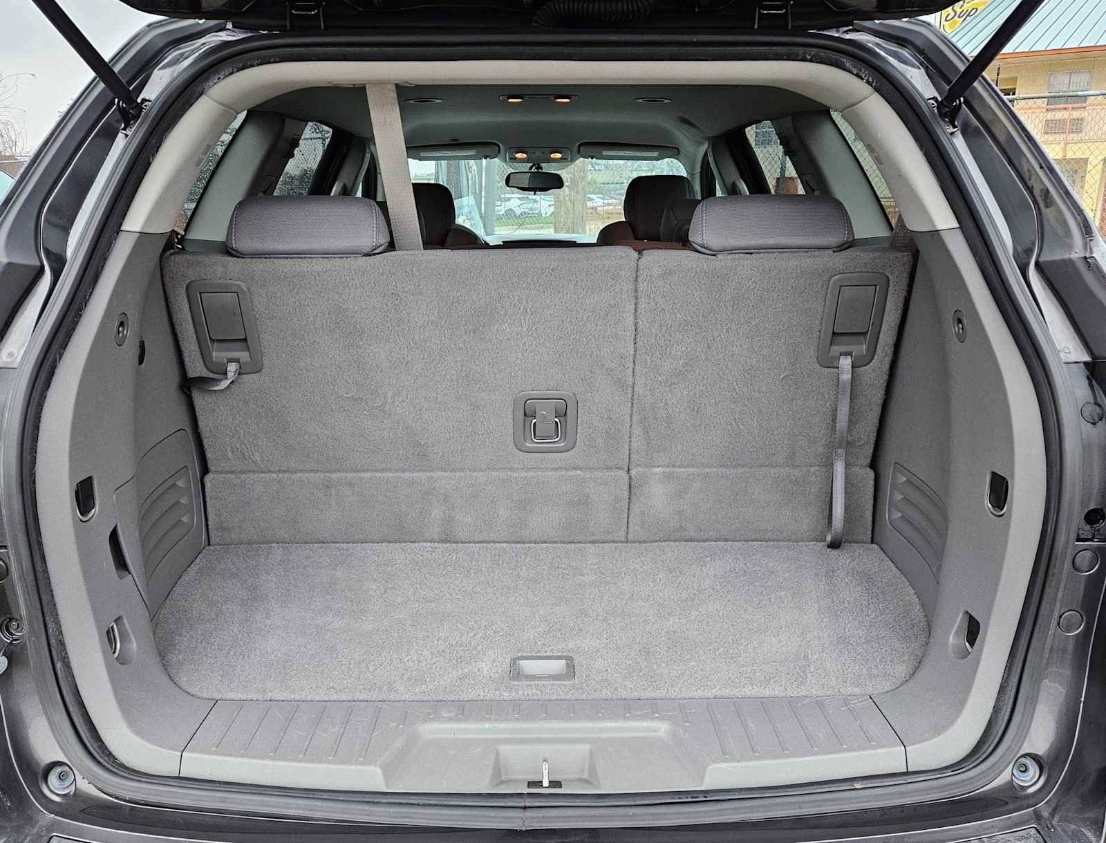 Used 2014 Chevrolet Traverse LS image 35