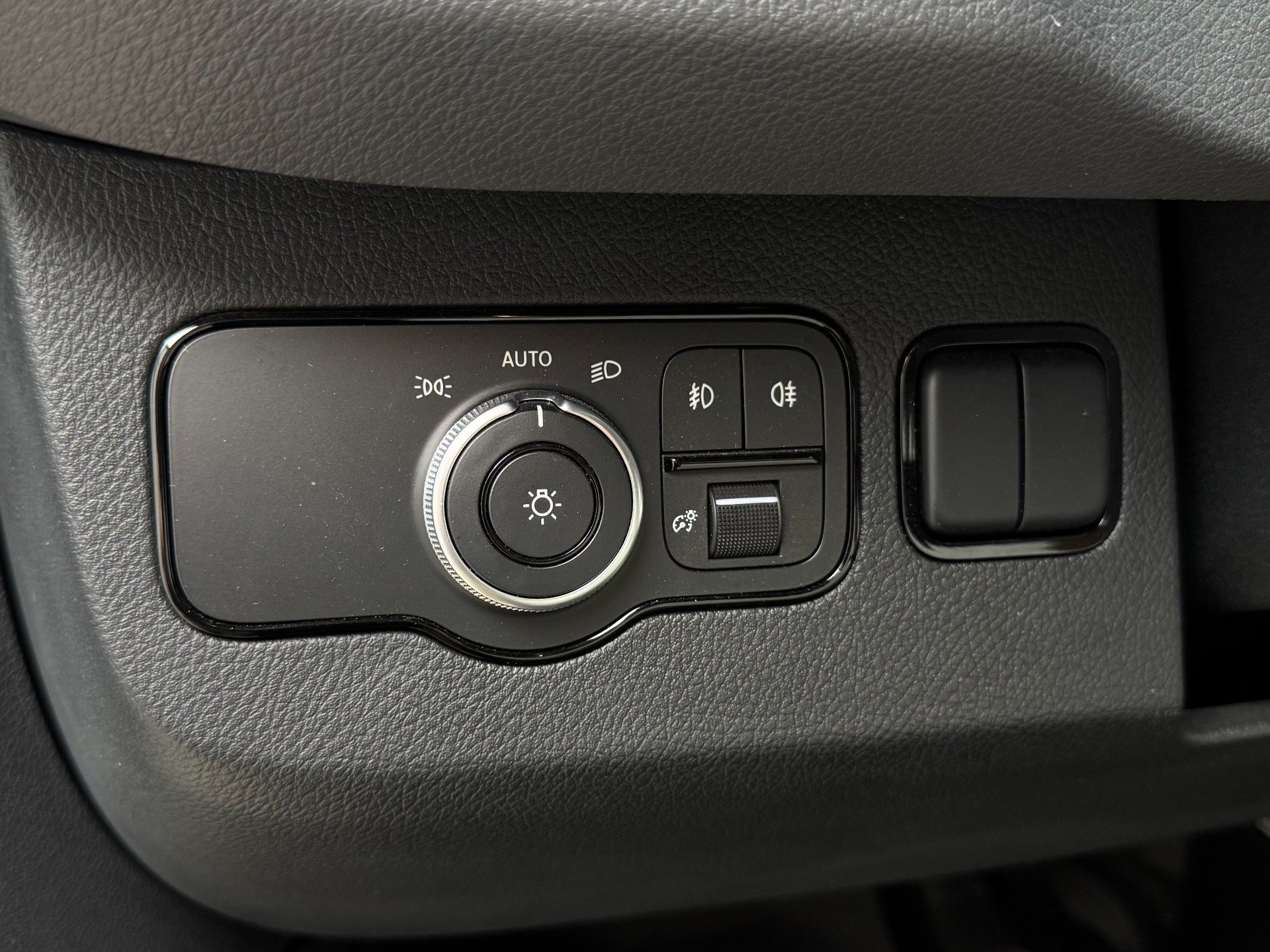Used 2020 Mercedes-Benz Sprinter 3500 image 16