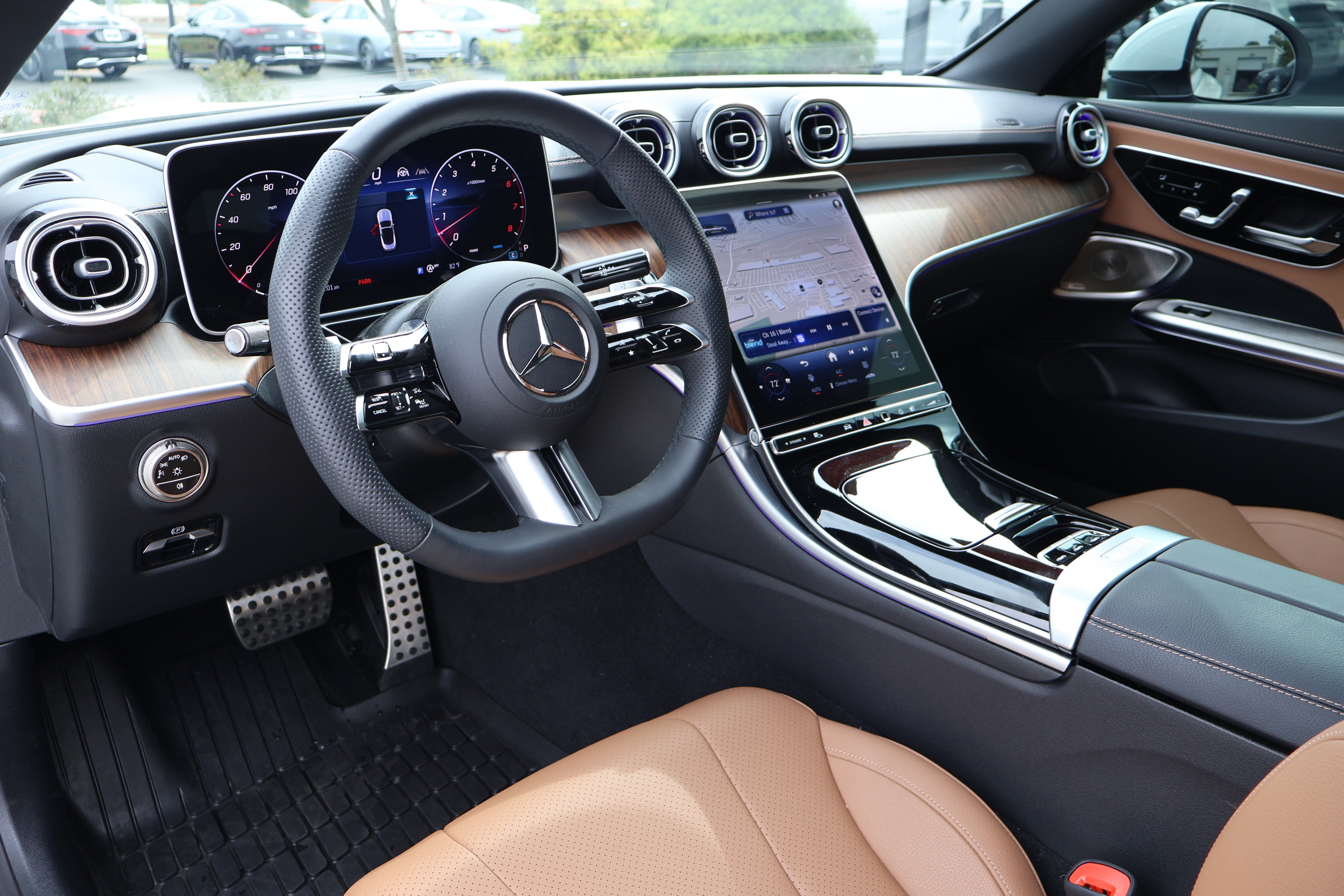 Certified 2026 Mercedes-Benz CLE 450 4MATIC Cabriolet image 18