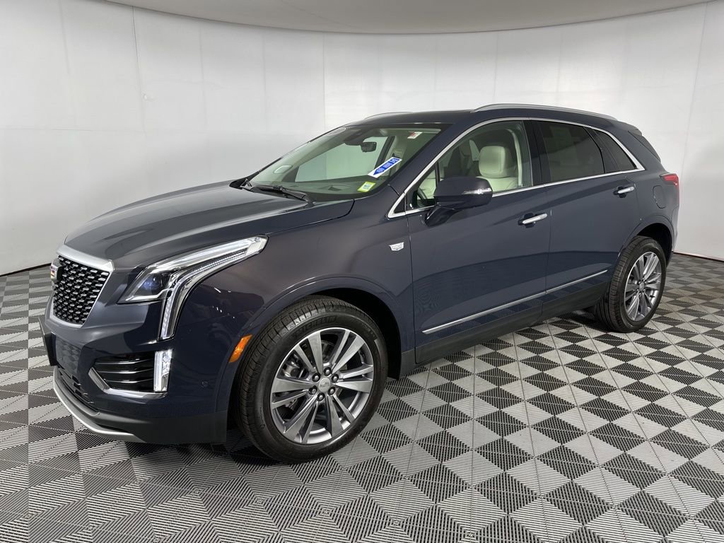 Used 2024 Cadillac XT5 Premium Luxury w/ Technology Package image 4