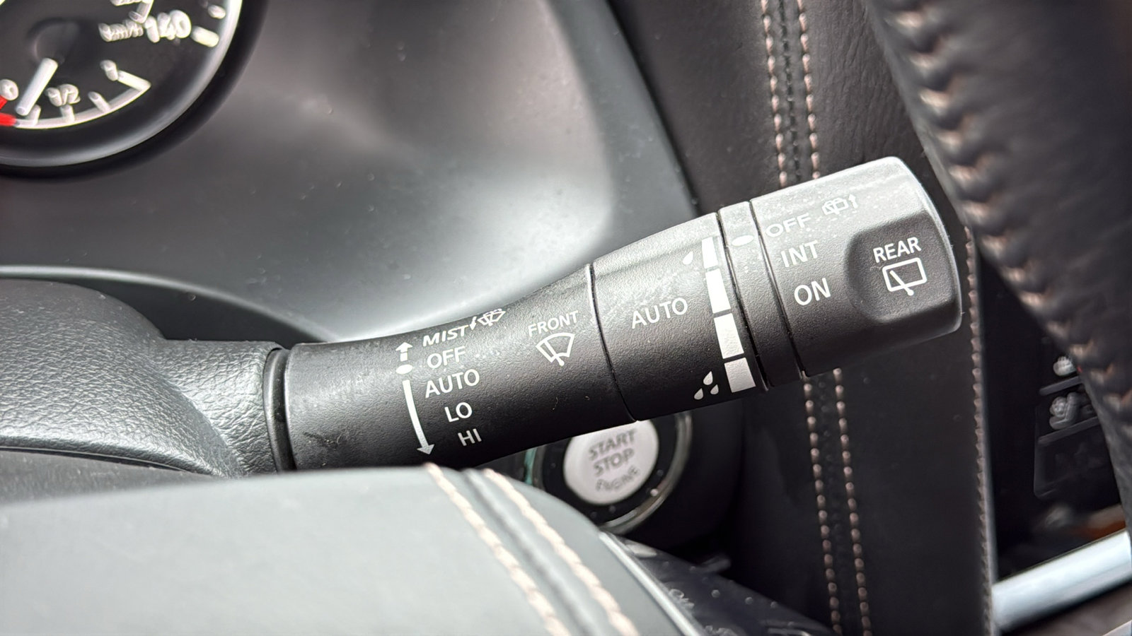 Used 2022 Nissan Armada Platinum image 18