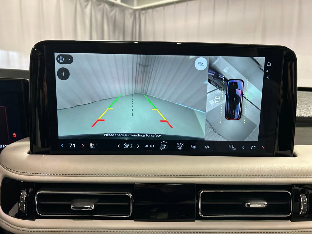 Used 2025 Lincoln Aviator Reserve w/ Equipment Group 201A image 17