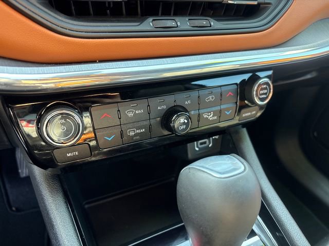 Used 2024 Jeep Compass Limited w/ Elite Group AWD/4WD image 23