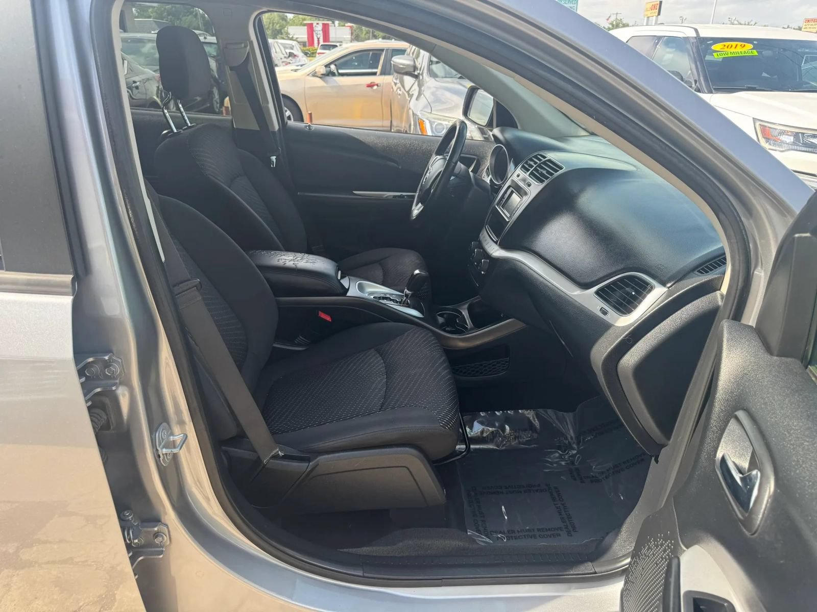 Used 2018 Dodge Journey SE w/ Connectivity Group FWD image 12
