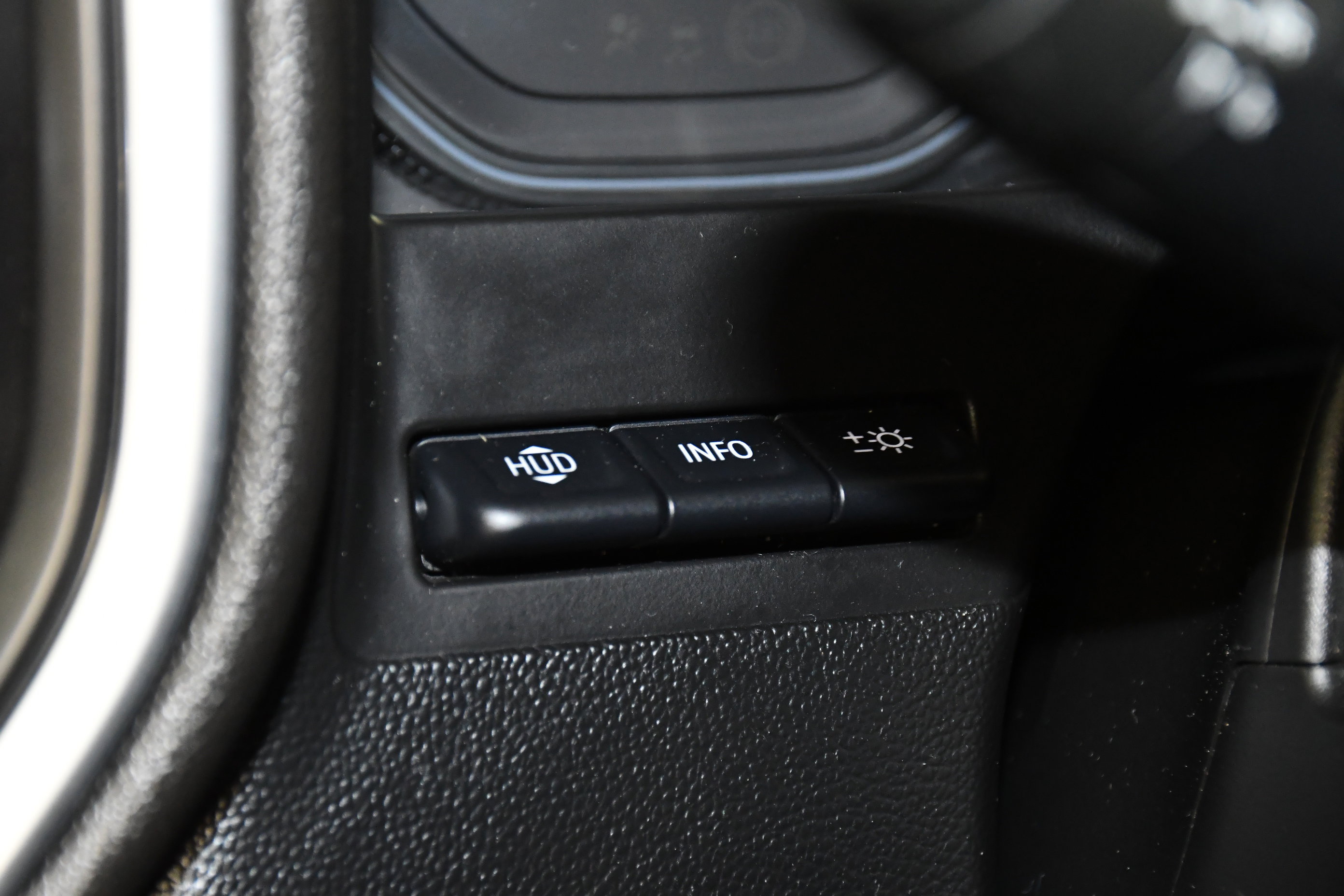 Used 2020 GMC Sierra 1500 AT4 w/ Technology Package image 40