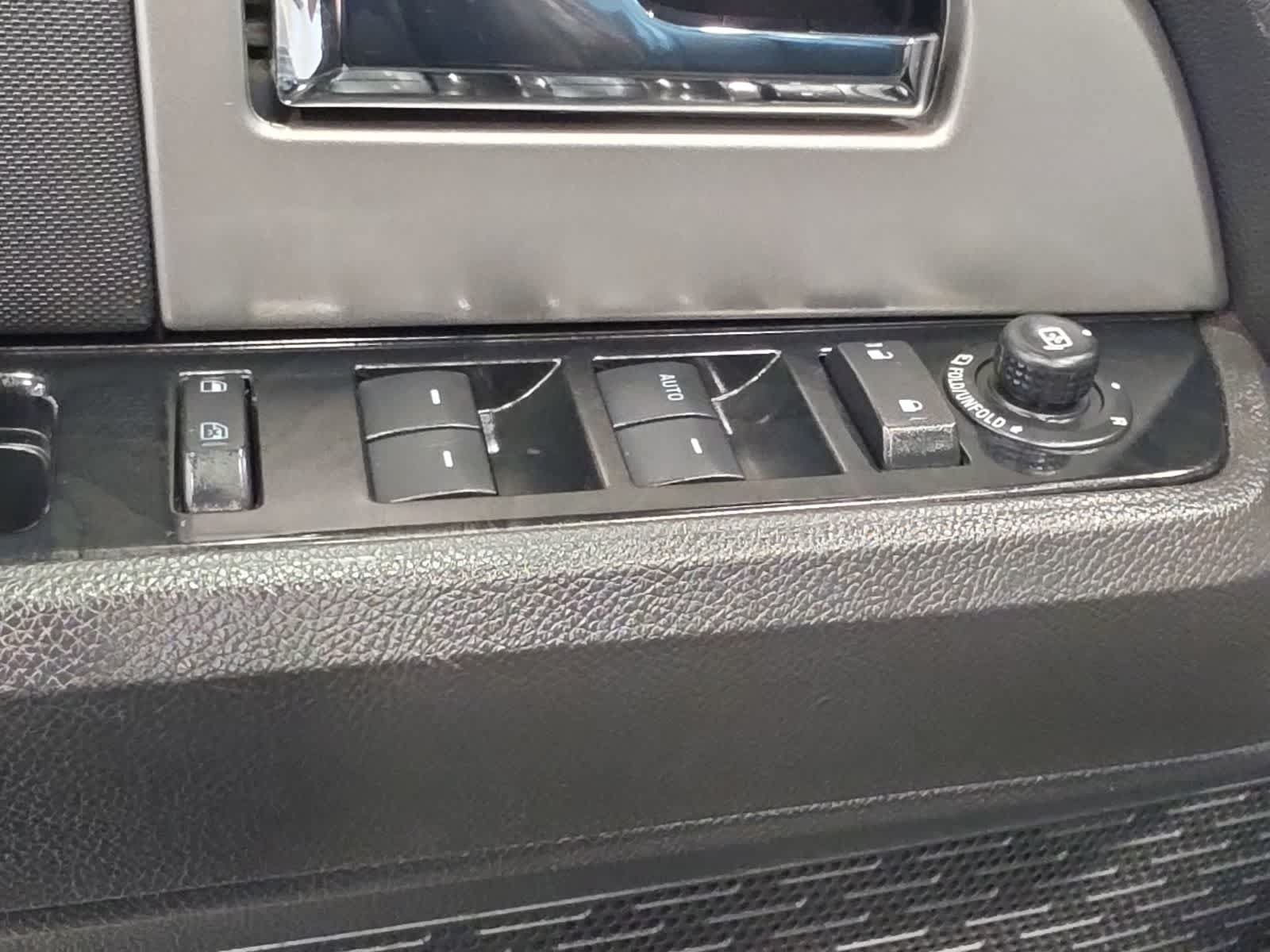 Used 2013 Ford Expedition Limited AWD/4WD image 22
