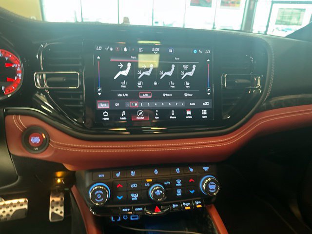 Used 2026 Dodge Durango SRT Hellcat w/ Premium Group AWD/4WD image 21