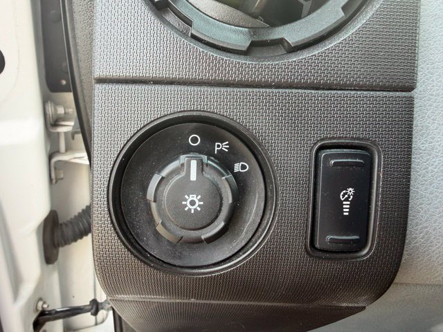 Used 2015 Ford F250 XLT AWD/4WD image 30