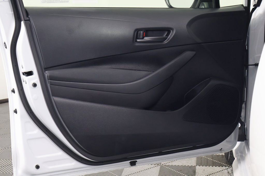 Used 2026 Toyota Corolla LE image 12