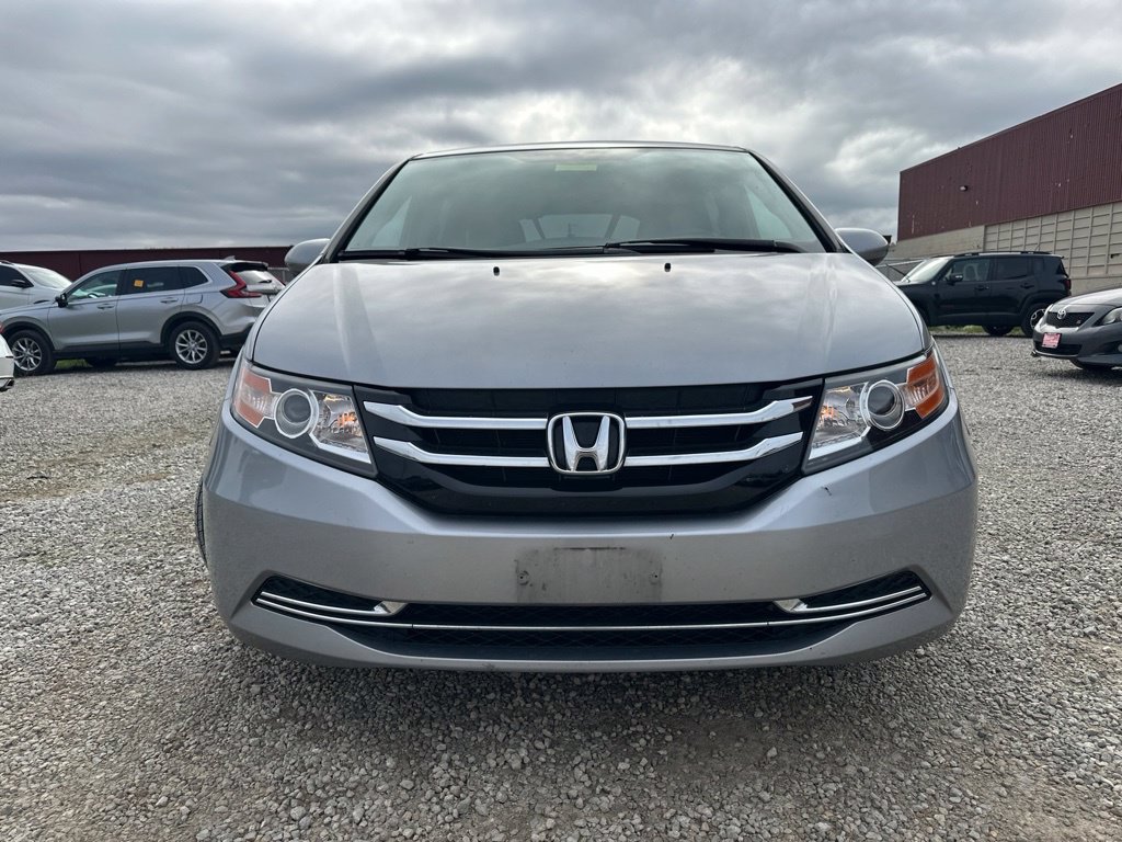 Used 2016 Honda Odyssey SE image 2